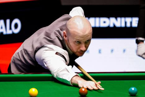 Crucible rookie makes HISTORY in first-ever World Snooker Championship match having watched last tournament in his pants