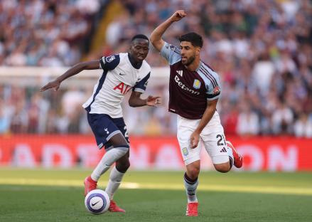 Tottenham could face ANOTHER Europa League final injury blow as star ‘escorted down tunnel by medical staff’