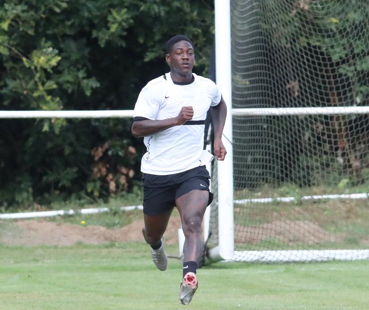 5.9.25.......Manchester United's Kobbie Mainoo must be worried that he's last a yard of pace. Kobbie spent ove an hour on Friday morning training without a football in sight and just doing sprint training on a football pitch next to a busy Cheshire main road.