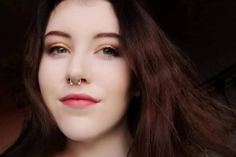 Tragedy as brother, 15, finds sister, 18, dead at home after she ‘slipped through the gaps’ in NHS care