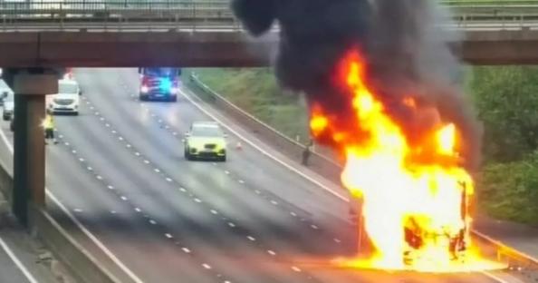 M1 CLOSED after horror lorry fire as emergency services race to scene – with drivers facing huge delays