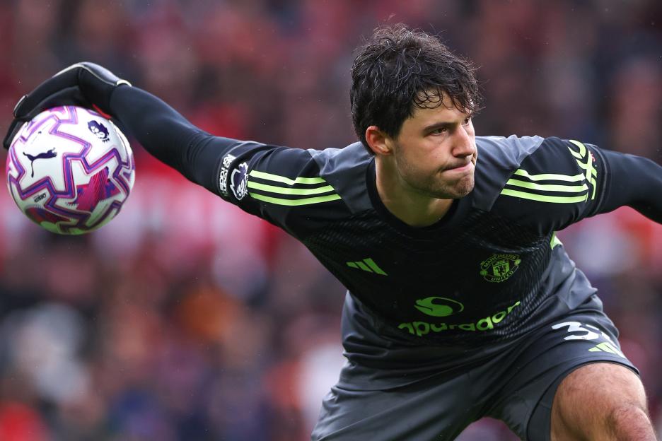 Senne Lammens of Manchester United during a Premier League match.