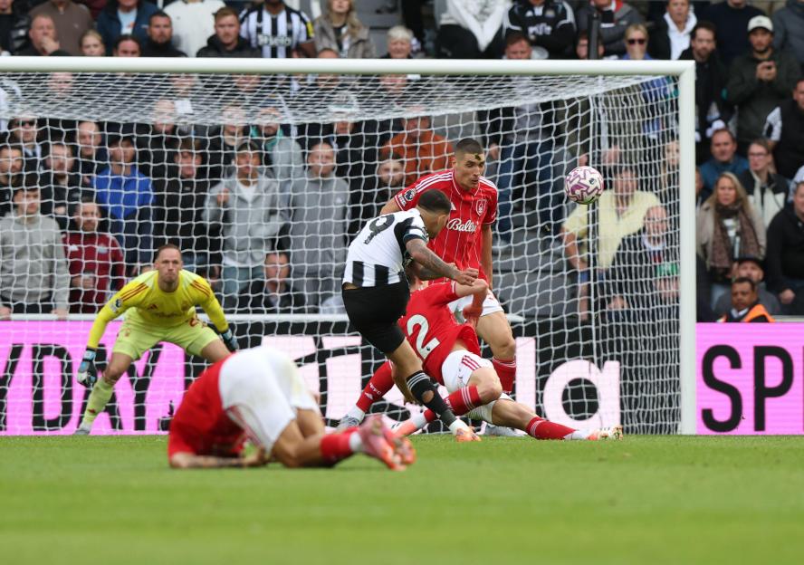 Newcastle 2 Nottingham Forest 0: Woltemade Joins Elite Three-Man Club with Shearer as Postecoglou Faces Increasing Pressure