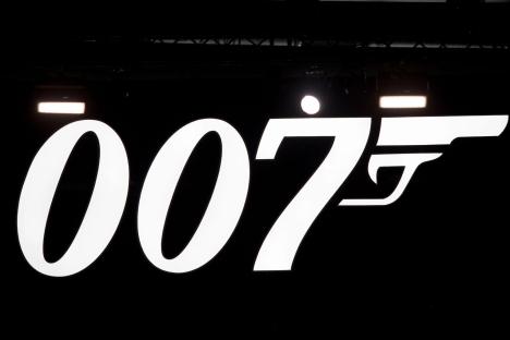 ‘Die hard James Bond fan’ officially announced as next 007 director ahead of new movie