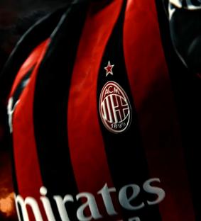 AC Milan jersey with Emirates logo.