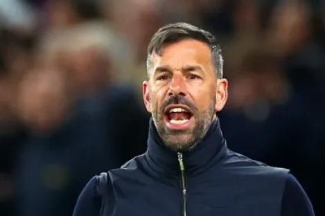 Leicester face battle to find a manager to replace Ruud van Nistelrooy amid points deduction fears