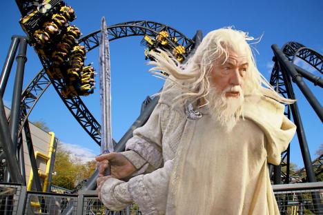 Lord of the Rings to get HUGE attraction in new UK theme park – 30 years after first film hit screens