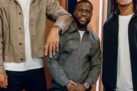 ‘I’ll never get over these pics’, joke fans as Kevin Hart compared to ‘armrest’ after posing with Premier League giants
