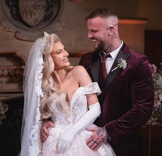 Sacha and Ross on their wedding day.