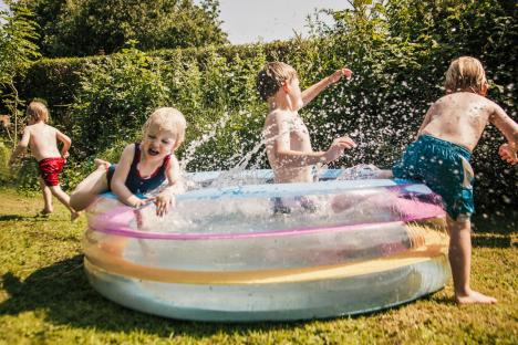Urgent safety warnings to parents using paddling pools in the hot May weather & why using your hose is a mistake