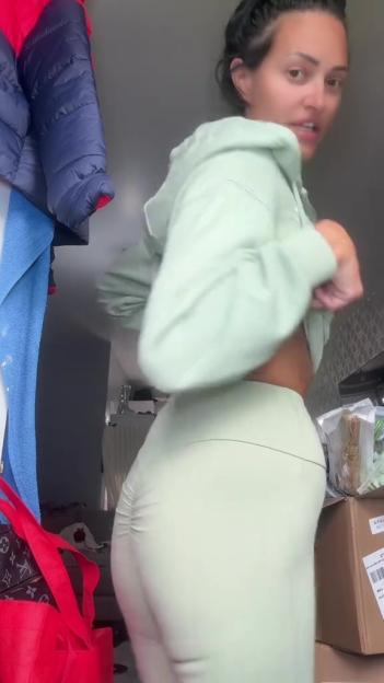 Whitney discussing her sister's discomfort