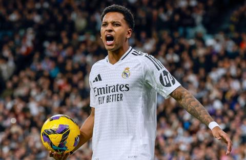 Rodrygo Goes gesturing during a Real Madrid soccer match.