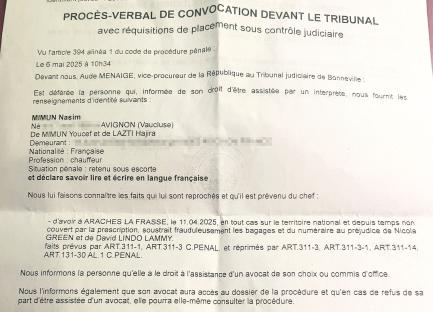 French legal document detailing a summons to court.