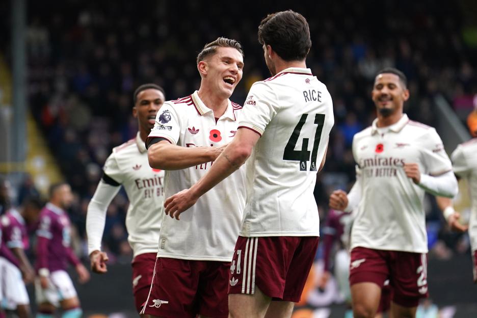 Arsenal's Viktor Gyokeres celebrating with teammates after scoring the first goal of the game.