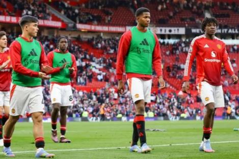 Man Utd star brutally compared to ‘BABY ELEPHANT’ on MOTD after woeful Manchester derby