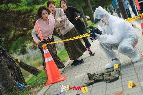 Sooyoung's Sudden Disappearance Shocks Kim Sung Ryung And Kim Sang Ho In “Second Shot At Love”; 3