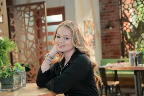 Jemma Donovan in Neighbours.