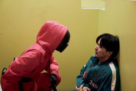 &#8220;Squid Game 3&#8221; Previews A High-Stakes Battle With Lee Jung Jae, Lee Byung Hun, Wi Ha Joon, Park Gyu Young, And More 5