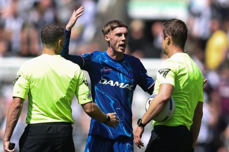 Chelsea's Cole Palmer arguing with the referee.