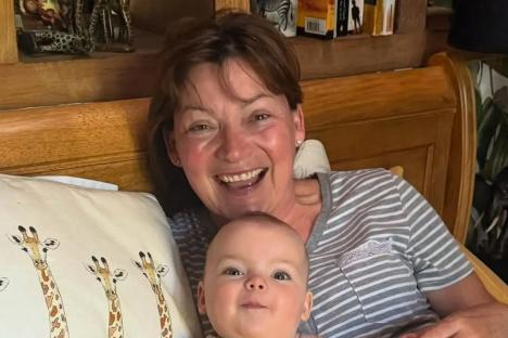 Lorraine Kelly reveals back to work date as she shares update on health after surgery scare