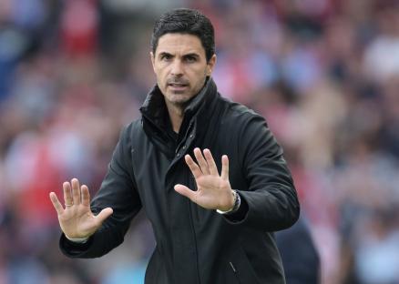 Mikel Arteta, Arsenal manager, gesturing during a match.