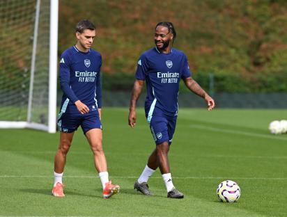 Leandro Trossard and Raheem Sterling at Arsenal training.