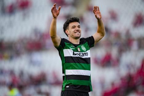 Pedro Gonçalves of Sporting CP celebrating a victory.
