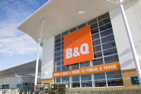 Gardeners rush to B&Q to snap up £15 bargain that will transform your home into a Mediterranean paradise