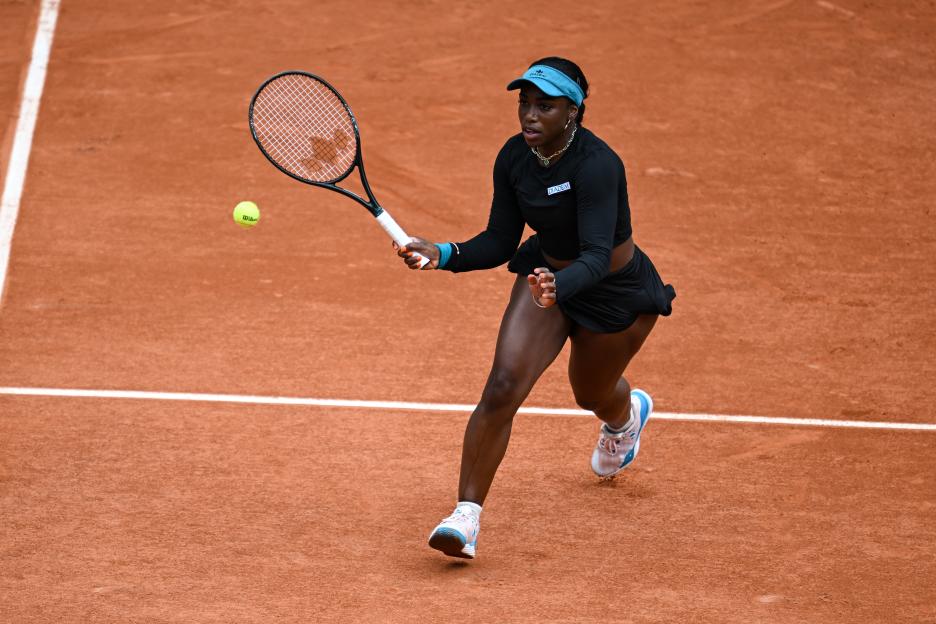 Sachia Vickery playing tennis at the French Open.