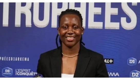 Transfer: Super Falcons goalkeeper, Nnadozie agrees move to Everton
