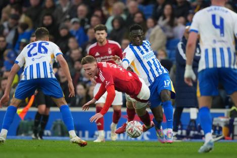Brighton 0 Nott’m Forest 0: Nuno’s side win on penalties and Wembley-bound after controversial Mitoma penalty decision
