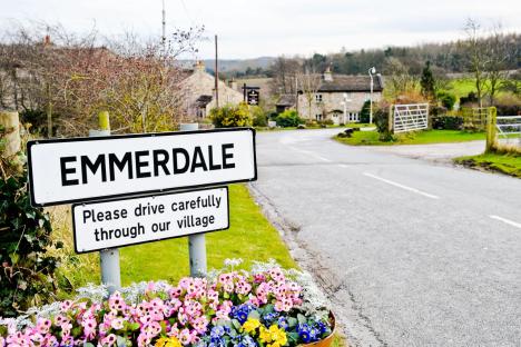 Emmerdale star sparks return rumours as she reunites with cast for night out