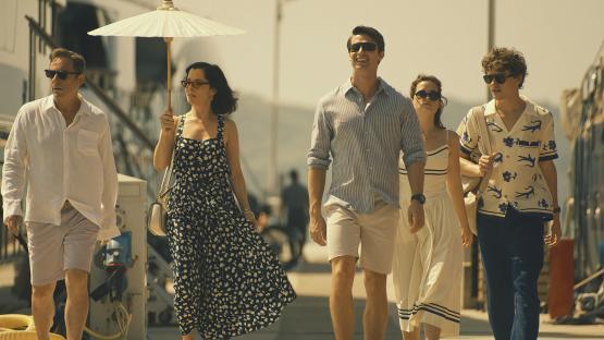 Still image from The White Lotus season 3 showing the Ratliff family walking.