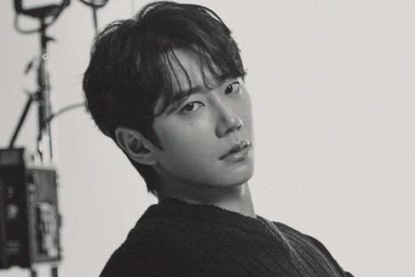 Lee Jun Young Announces 1st Fan Meeting In 2 Years “Scene by JUNYOUNG”