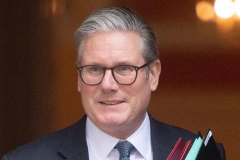Keir Starmer begins fightback against Trump’s tariffs as he unveils plans to boost Britain’s pummelled motor industry
