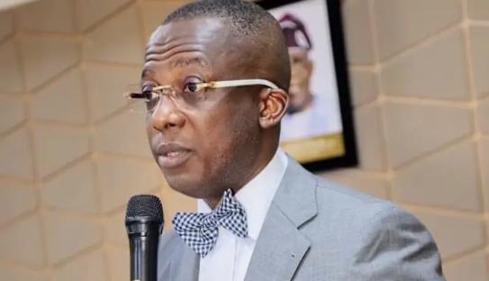 Lagos Govt shuts 13 markets over illegal waste disposal