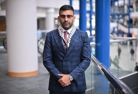 Portrait of Akhmed Yakoob, independent candidate for Mayor of the West Midlands.