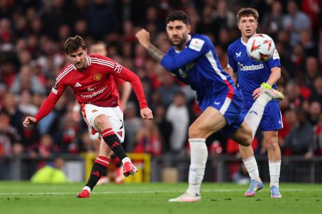 Mason Mount of Manchester United scoring a goal.