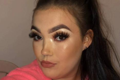 I ditched my false lashes & painted on brows for an epic glow-down – people say my ‘natural beauty is on another level’