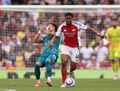Justin Kluivert of Bournemouth reacts during a soccer match.