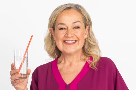 I feel incredible after losing weight on two-week fizzy water diet – but it also had an amazing side effect