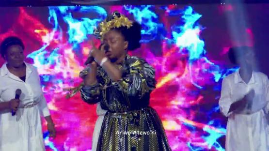 New Music + Video: Esther Osaji feat. Tope Alabi – Kíló Wó Odi Jericho