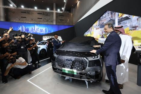 Unveiling of a Tiggo 8 Pro Hybrid at the Geneva International Motor Show Qatar 2023.