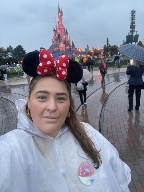 How I Fund Disneyland and Lapland Trips with Earnings from Selling Junk from My Car Boot!