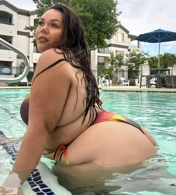 VIDEO: ¿I am fat and fine at 320lbs ¿ being big won¿t stop me from wearing mini skirts and tight dresses¿