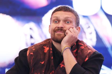 Oleksandr Usyk at a press conference.