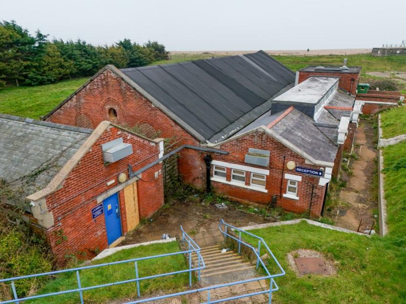 Historic 120-Year-Old Pool to Make Way for Exciting New Waterpark Featuring Kitesurfing, Paddleboarding, and a Restaurant!