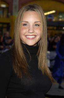 Portrait of Amanda Bynes.