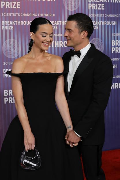 Katy-perry-orlando-bloom-attend-893961539