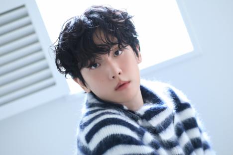 EXO’s Baekhyun Announces May Comeback With New Mini Album “Essence of Reverie”